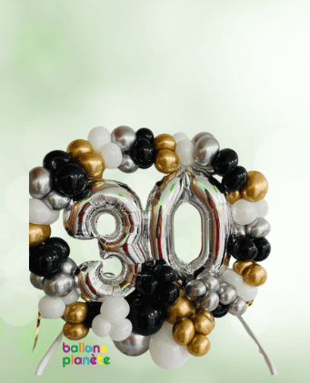 Centre de table en arche de ballons "Anniversaire " !